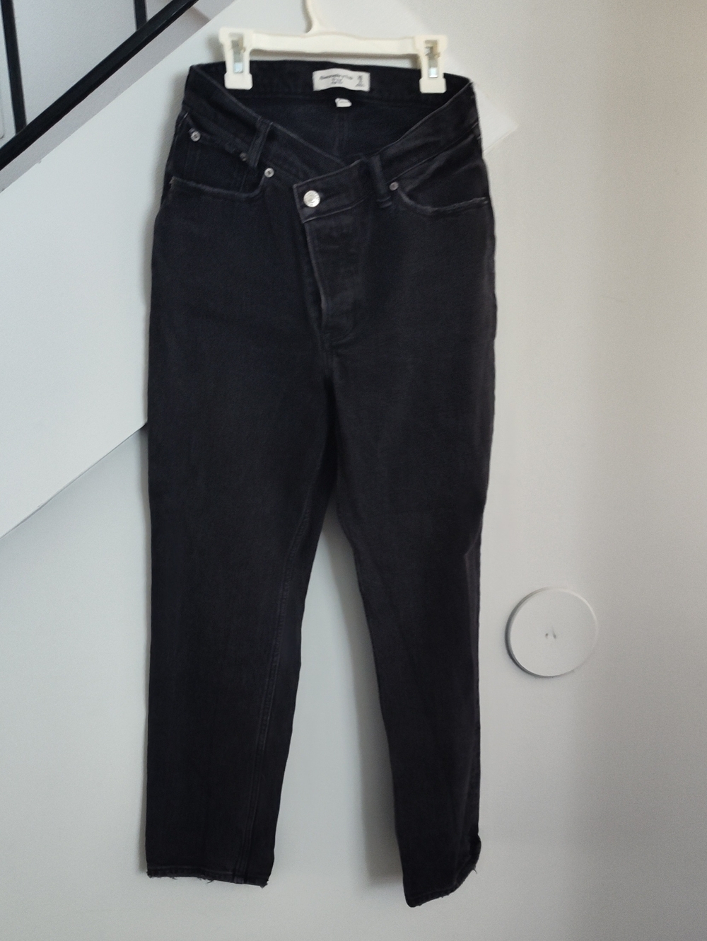 Abercrombie & Fitch The Dad High-Rise Black Jeans